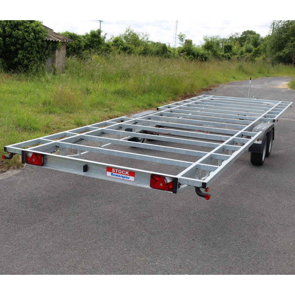 RTD 8m40 x 2m44 - 3500 kg - 2 ou 3 essieux