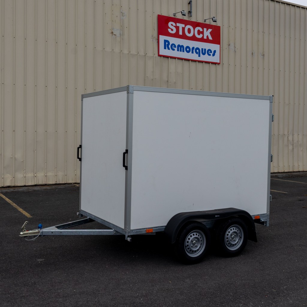 Location Fourgon - 2m57 x 1m51 x 1m80 750 kg