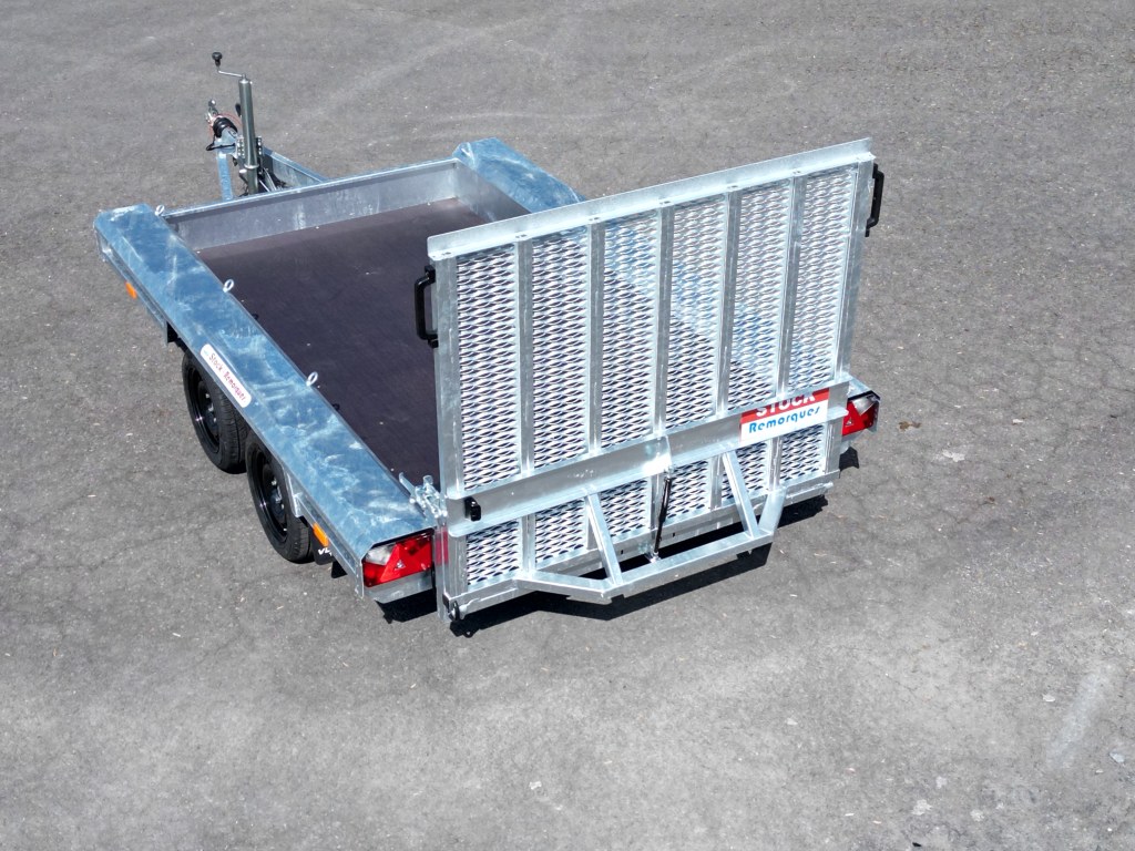 TM 3m x 1m50 porte engin 2 x essieux 1800 kg (photo)