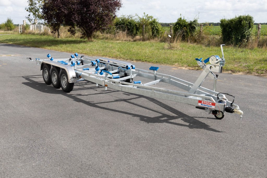 7m80-2m20 3x1350kg - VLEMMIX - Remorque Porte-Bateau (photo)