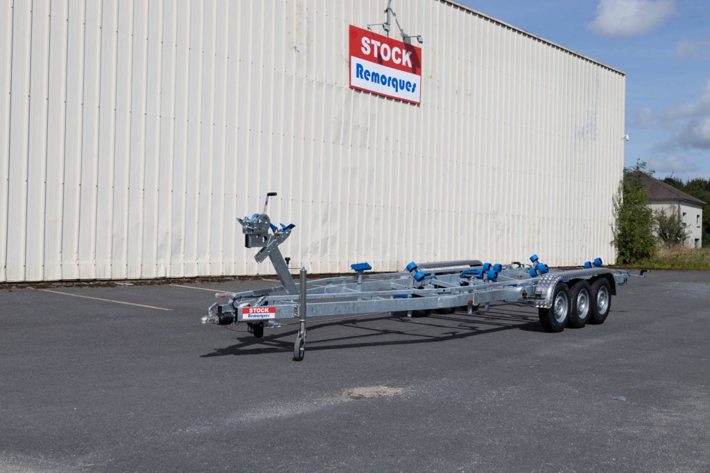7m80-2m20 3x1350kg - VLEMMIX - Remorque Porte-Bateau (photo)
