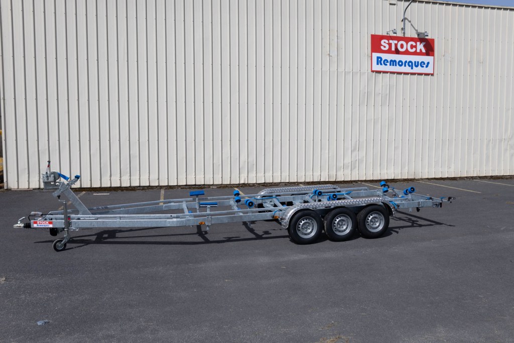 7m80-2m20 3x1350kg - VLEMMIX - Remorque Porte-Bateau (photo)