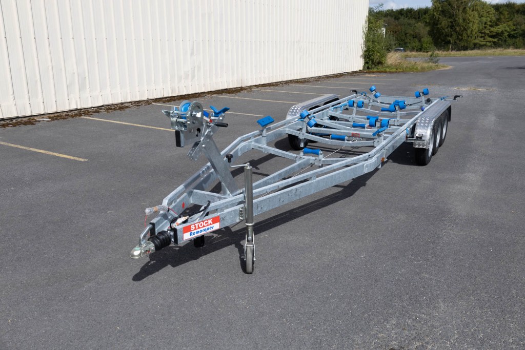 7m80-2m20 3x1350kg - VLEMMIX - Remorque Porte-Bateau (photo)