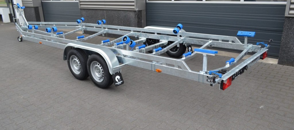 9m20-2m55 - 2x1800 kg - 3500 kg - VLEMMIX - Remorque Porte-Bateau (photo)