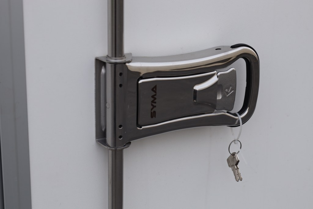 Fourgon - 2m57 x 1m31 x 1m50 750 kg (photo)