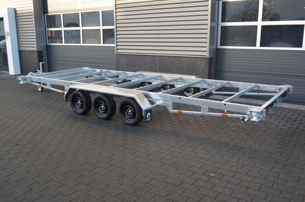 Remorque containeur 20 pieds 3 x essieu 1800 kg (photo)