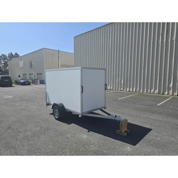 Fourgon - 2m57 x 1m51 x 1m80 1 x essieu 750 kg (photo)