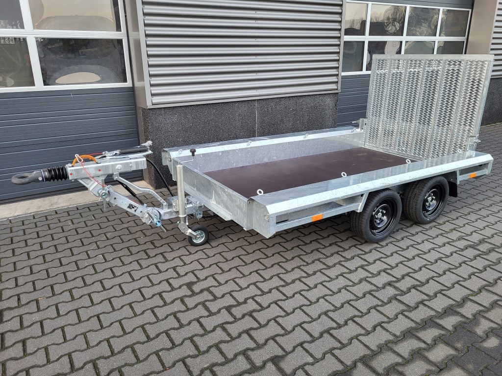 TM 3m x 1m50 porte engin 2 x essieux 1800 kg (photo)