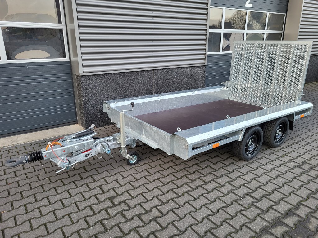 TM 3m x 1m50 porte engin 2 x essieux 1800 kg (photo)