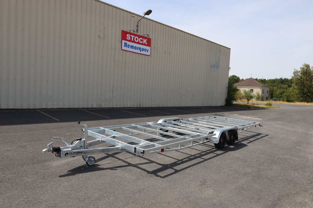 TH 7m20 x 2m44 version basse 2 essieu x 1800 kg
