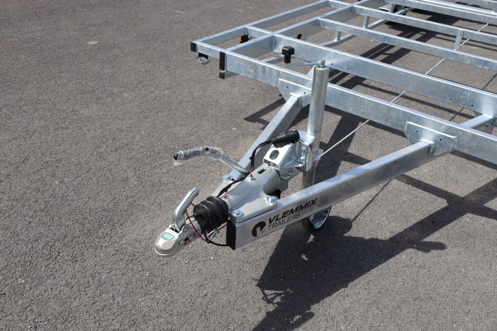 TH 7m20 x 2m44 version basse 2 essieu x 1800 kg