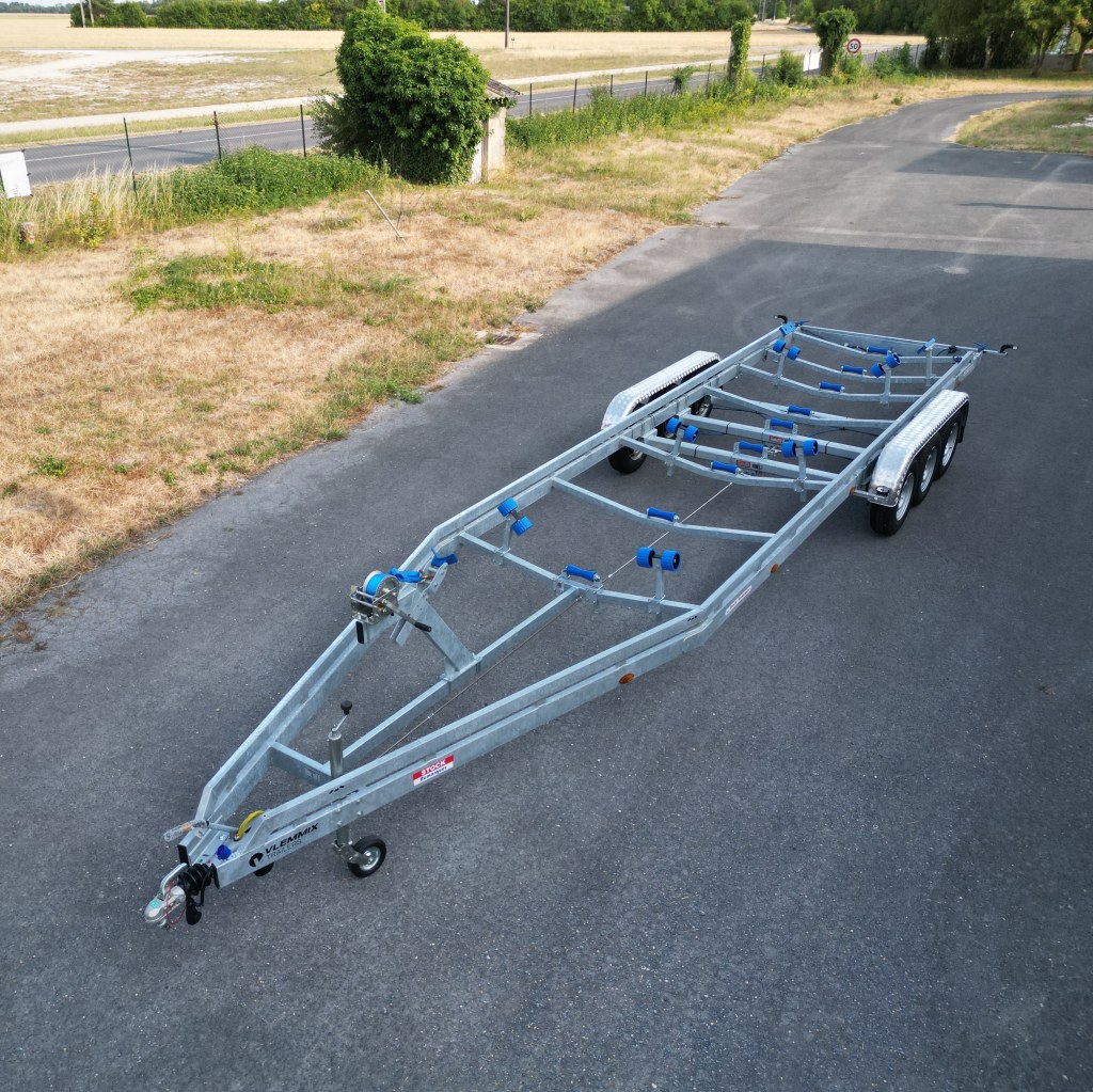 Remorque multi-rouleau 10m 3 essieux de 1800kg largeur 2m55