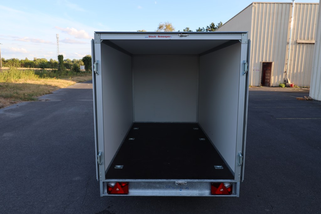 Fourgon - 3m07 x 1m51 x 1m50 1350kg