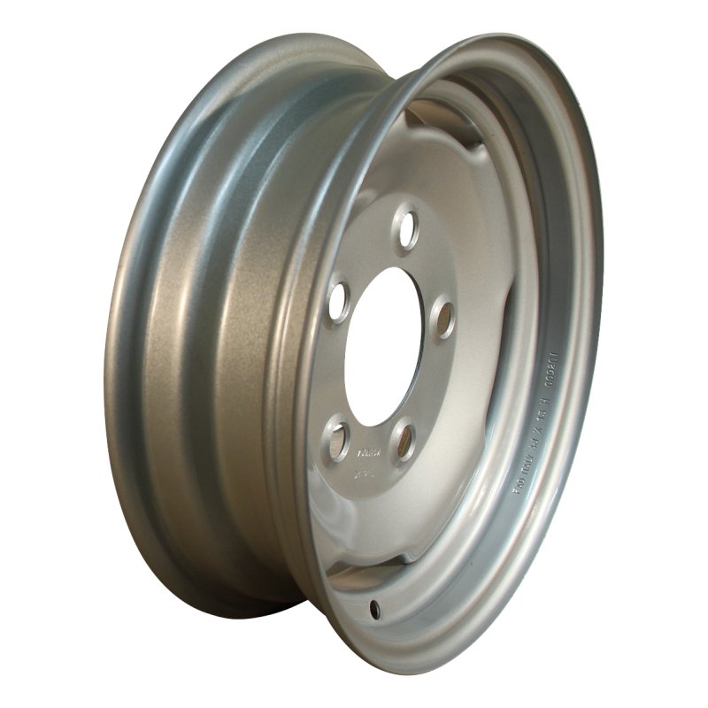 pneu + roue 155/80 R13 4Jx13H ET0 94/140/5 métal R701 M+S gris argent
