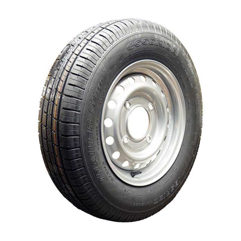 pneu + roue 165 R13C 4½Jx13H2 ET25.4 95/139.7/4 métal ST290 M+S gris argent