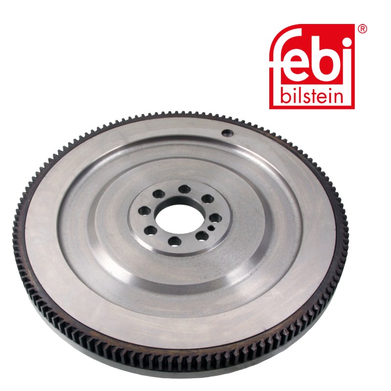 Volant-moteur avec couronne de démarreur