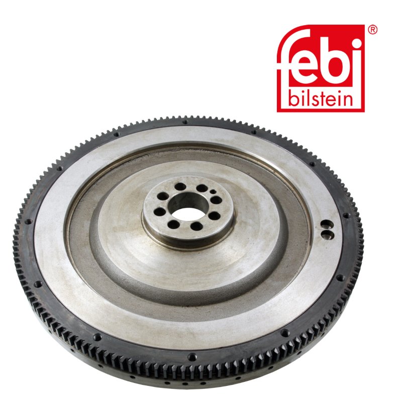 Volant-moteur avec couronne de démarreur