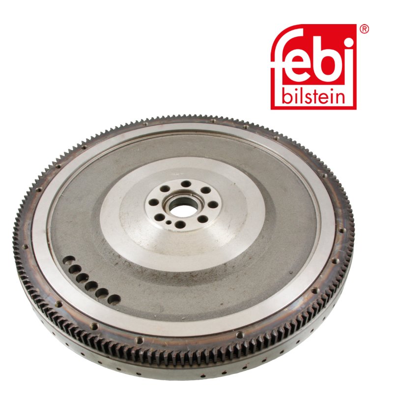 Volant-moteur avec couronne de démarreur