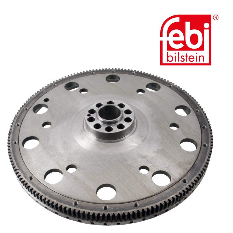 Volant-moteur avec couronne de démarreur