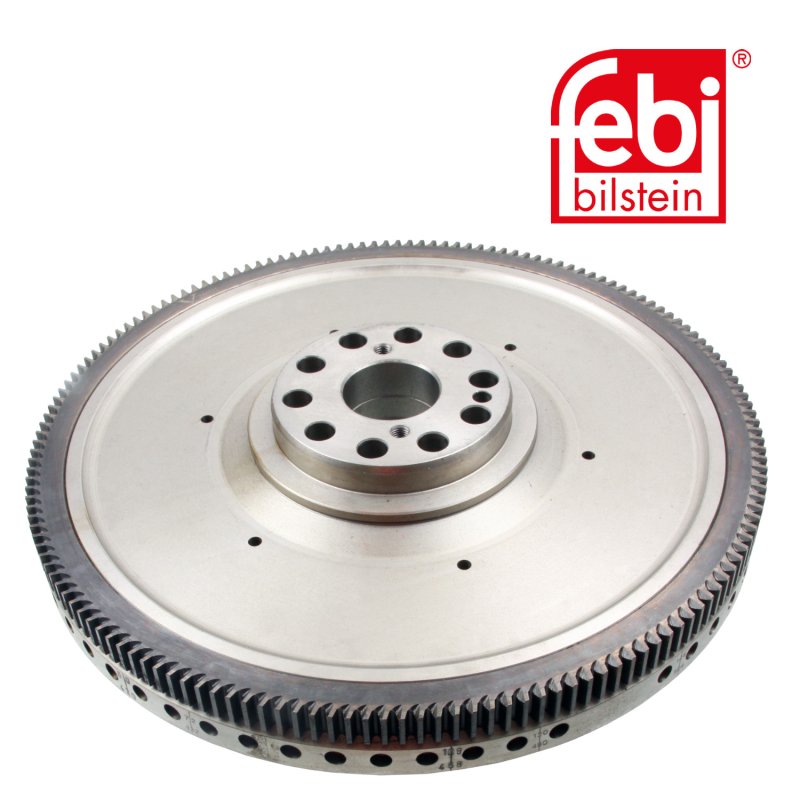 Volant-moteur avec couronne de démarreur