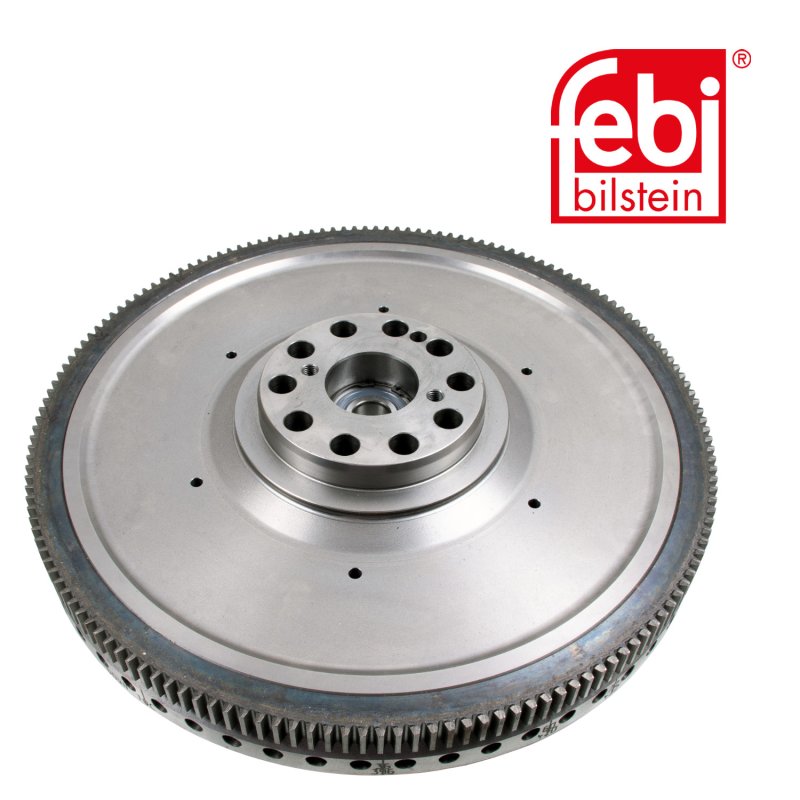 Volant-moteur avec couronne de démarreur