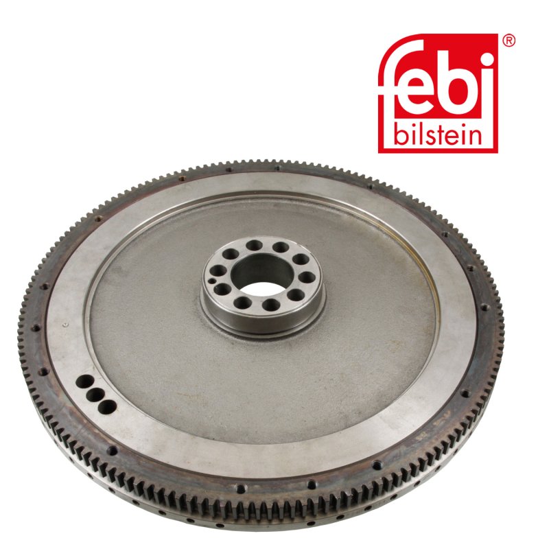 Volant-moteur avec couronne de démarreur