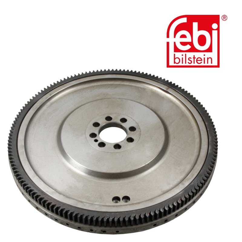 Volant-moteur avec couronne de démarreur