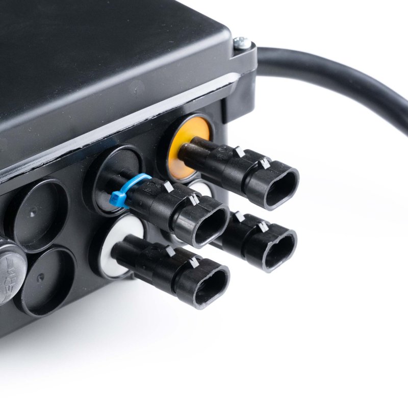connectionbox uitgebreide versie incl. 15-aderige kabel