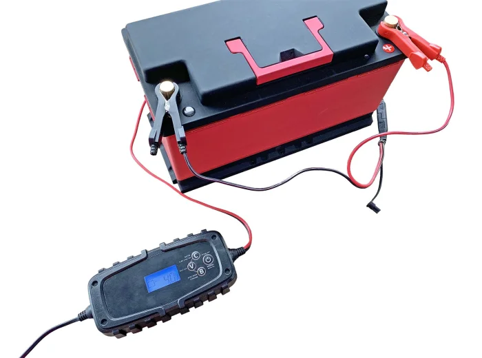Chargeur de batterie intelligent 6V / 12V
