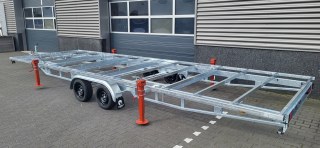 DT 7m80 x 2m44 Version amovible 3 x essieux 1800 kg + deck
