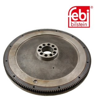 Volant-moteur avec bague entretoise et couronne dentée de demarrage